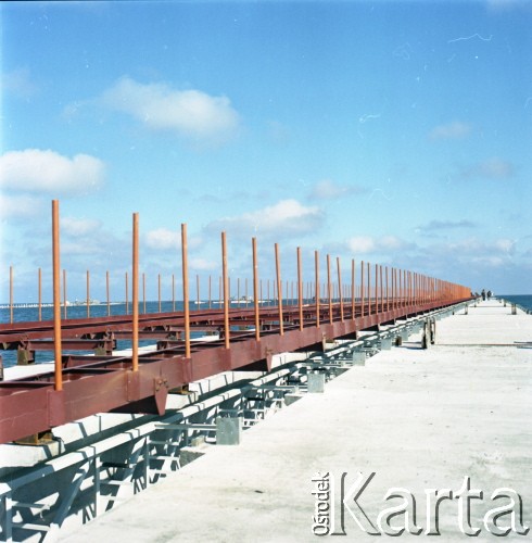Między 1970 a 1975, Gdańsk, Polska.
Budowa Portu Północnego.
Fot. Edward Grochowicz, zbiory Ośrodka KARTA.