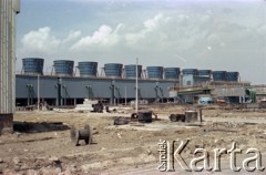 1985, Dąbrowa Górnicza, Polska.  
Teren kombinatu metalurgicznrgo „Huta Katowice”. 
Fot. Edward Grochowicz, zbiory Ośrodka KARTA.