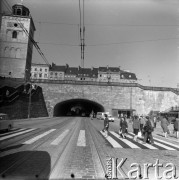 Lata 60., Warszawa, Polska.
Trasa W-Z przy placu Zamkowym.
Fot. Edward Grochowicz, zbiory Ośrodka KARTA