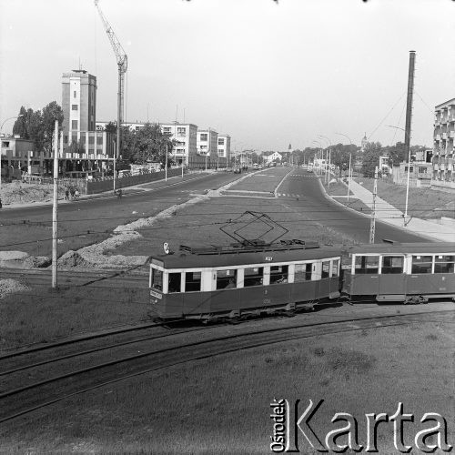 Lata 60., Warszawa, Polska.
Ulica Kasprzaka.
Fot. Edward Grochowicz, zbiory Ośrodka KARTA