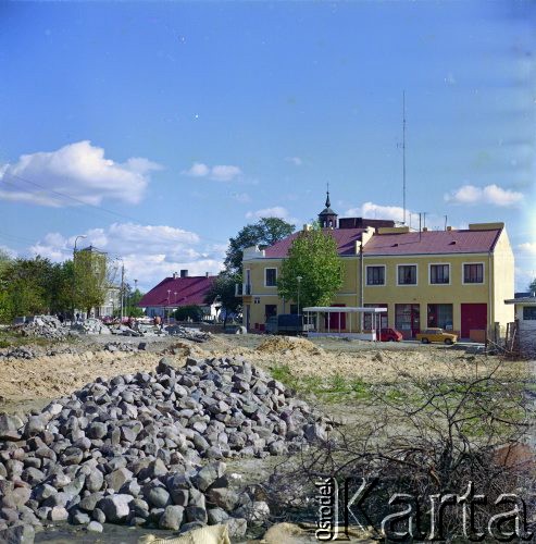 1979, Piaseczno, Polska.
Ulica miasta.
Fot. Edward Grochowicz, zbiory Ośrodka KARTA