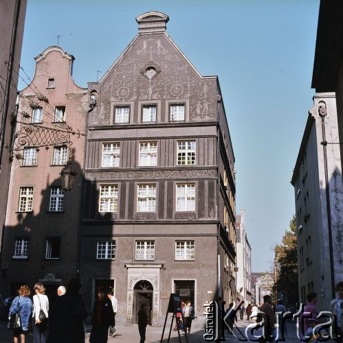 Lata 80., Gdańsk, Polska.
Kamienice na Starym Mieście.
Fot. Edward Grochowicz, zbiory Ośrodka KARTA