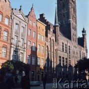 Lata 80., Gdańsk, Polska.
Długi Targ, w głębi Ratusz.
Fot. Edward Grochowicz, zbiory Ośrodka KARTA