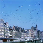 Lata 80., Gdańsk, Polska.
Długie Pobrzeże nad Motławą.
Fot. Edward Grochowicz, zbiory Ośrodka KARTA