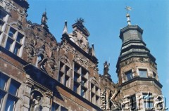 Lata 80., Gdańsk, Polska.
Kamienica na Starym Mieście.
Fot. Edward Grochowicz, zbiory Ośrodka KARTA