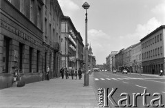 1969, Warszawa, Polska.
Ulica Nowy Świat.
Fot. Edward Grochowicz, zbiory Ośrodka KARTA