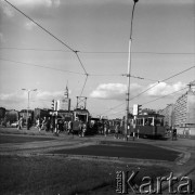 Lata 60., Warszawa, Polska.
Plac Zawiszy.
Fot. Edward Grochowicz, zbiory Ośrodka KARTA