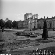 Lata 60., Warszawa - Wilanów, Polska.
Pałac w Wilanowie.
Fot. Edward Grochowicz, zbiory Ośrodka KARTA