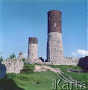 Lata 80., Chęciny, Polska.
Ruiny zamku.
Fot. Edward Grochowicz, zbiory Ośrodka KARTA
