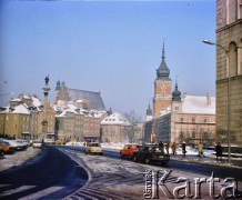 Lata 80., Warszawa, Polska.
Plac Zamkowy, Kolumna Zygmunta III Wazy i Zamek Królewski.
Fot. Edward Grochowicz, zbiory Ośrodka KARTA