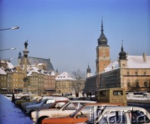 Lata 80., Warszawa, Polska.
Plac Zamkowy, Kolumna Zygmunta III Wazy i Zamek Królewski.
Fot. Edward Grochowicz, zbiory Ośrodka KARTA