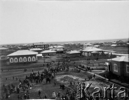 1904-1905, Jakuck, Cesarstwo Rosyjskie.
Panorama Jakucka, procesja religijna.
Fot. NN, kolekcja Zygmunta Lewańskiego, udostępnił Julian Lewański

