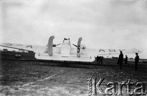 1918-1939, Lwów, Polska.
Szwedzki płatowiec typu Fokker.
Fot. NN, zbiory Ośrodka KARTA, kolekcja Bronisława Voigta udostepniła Alicja Wojciechowska