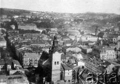 1918-1939, Lwów, Polska.
Panorama miasta, na piewszym planie katedra.
Fot. NN, zbiory Ośrodka KARTA, kolekcja Bronisława Voigta udostepniła Alicja Wojciechowska
