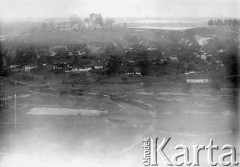 1918-1939, Szczerzec, woj. lwowskie, Polska.
Panorama wsi.
Fot. NN, zbiory Ośrodka KARTA, kolekcja Bronisława Voigta udostepniła Alicja Wojciechowska
