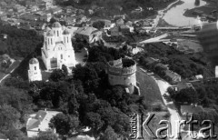 1918-1939, Ostróg nad Horyniem, woj. wołyńskie, Polska.
Panorama miasta, cerkiew i ruiny zamku.
Fot. NN, zbiory Ośrodka KARTA, kolekcja Bronisława Voigta udostepniła Alicja Wojciechowska
