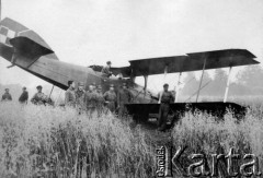 1918-1939, Tarnawatka, powiat Tomaszów Lubelski, woj. lubelskie, Polska.
Katastrofa samolotu.
Fot. NN, zbiory Ośrodka KARTA, kolekcja Bronisława Voigta udostepniła Alicja Wojciechowska
