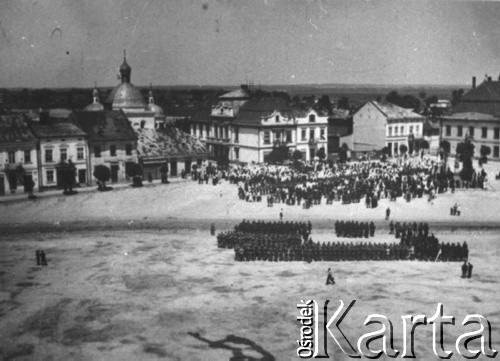 Brak daty, Lwów.
Plac św. Jura.
Fot. NN, zbiory Ośrodka KARTA, kolekcja Tadeusza i Zbigniewa Draniewiczów [AW III/375]