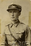 Przed wrześniem 1939, Nowa Wilejka, woj. wileńskie, Polska.
Zygmunt Piórko w mundurze Wojska Polskiego. Po wybuchu wojny został zesłany na Syberię.
Fot. NN, zbiory Ośrodka KARTA, kolekcja Wiktora Szymaka [AW III/466]