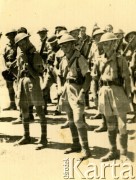 1943, Irak.
Wizyta Naczelnego Wodza Polskich Sił Zbrojnych generała Władysława Sikorskiego. Kadeci Szkoły Podchorążych Artylerii Lekkiej.
Fot. NN, zbiory Ośrodka KARTA, Pogotowie Archiwalne [PAF_042], przekazał Zbigniew Jackowski