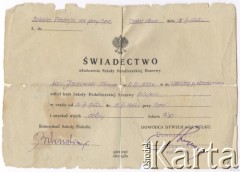 15.06.1942, Dżałał-Abad, Kirgistan.
Świadectwo ukończenia Szkoły Podoficerskiej Rezerwy Artylerii wystawione dla kaprala Zbigniewa Jackowskiego. Na dokumencie złożył podpis dowódca 5 Pułku Artylerii Lekkiej ppłk Tadeusz Sheybal.
 Fot. NN, zbiory Ośrodka KARTA, Pogotowie Archiwalne [PAF_042], przekazał Zbigniew Jackowski