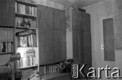 1985-1989, Warszawa, Polska.
Wnętrze mieszkania.
Fot. Artur Polit, zbiory Fundacji Ośrodka KARTA