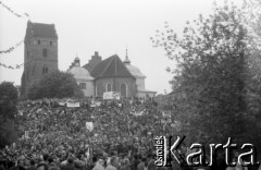 01.05.1989, Warszawa, Polska.
Przemarsz pierwszomajowy Solidarnosci na skarpie warszawskiej przy Wybrzeżu Gdańskim.
Fot. Artur Polit, zbiory Fundacji Ośrodka KARTA