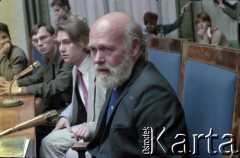 05.2000, Warszawa, Polska.
45 Międzynarodowe Targi Książki, n/z William Wharton podczas spotkania autorskiego.
Fot. Artur Polit, zbiory Fundacji Ośrodka KARTA