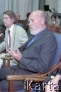 05.2000, Warszawa, Polska.
45 Międzynarodowe Targi Książki, n/z William Wharton podczas spotkania autorskiego.
Fot. Artur Polit, zbiory Fundacji Ośrodka KARTA