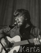 18-20.11.1988, Warszawa, Polska.
Ogólnopolski Przegląd Piosenki Autorskiej OPPA, klub studencki Uniwersytetu Warszawskiego Hybrydy.
Fot. Artur Polit, zbiory Fundacji Ośrodka KARTA