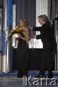 03.03.2003, Warszawa, Polska.
Gala Nagród Akademii Telewizyjnej Wiktory 2002 w Teatrze Wielkim, n/z Grażyna Torbicka, Tomasz Raczek.
Fot. Artur Polit, zbiory Fundacji Ośrodka KARTA