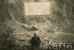 1940, brak miejsca.
Znajoma Juliana Michalskiego - p Kijewska, żona majora Kijewskiego. Razem podróżowali przez Saharę.
Fot. NN, udostępnili Zofia i Julian Michalski, zbiory Ośrodka KARTA