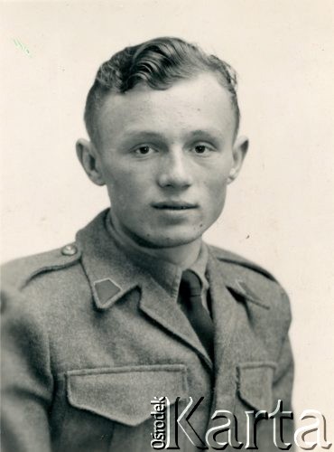1946, Wielka Brytania.
Jan Pawłowski z 8 Pułku Artylerii Przeciwlotniczej.
Fot. NN, udostępnili Barbara i Jan Pawłowscy, zbiory Ośrodka KARTA