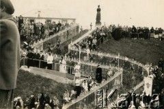 Druga połowa lat 50., Macerata, Włochy.
Uroczystość religijna.
Fot. NN, udostępnili Barbara i Jan Pawłowscy, zbiory Ośrodka KARTA