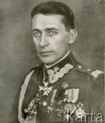 1931, Warszawa, Polska.
Generał Julian Stachiewicz - szef Wojskowego Biura Historycznego. Od 1.08.1914 r. w Legionach, w 1917 w roli dowódcy 1 PP Legionów. Bliski współpracownik Józefa Piłsudskiego, wybitny historyk wojskowości. 
Fot. NN, udostępnił Mieczysław Stachiewicz, zbiory Ośrodka KARTA