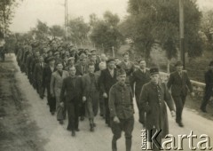 Styczeń 1940, Septfonds, Francja. 
Żołnierze polscy w czasie pierwszych dni swojego pobytu we Francji.
Fot. NN, udostępnił Mieczysław Stachiewicz, zbiory Ośrodka KARTA