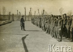 Luty-marzec 1940, Septfonds, Francja. 
Obóz dla żołnierzy ewakuowanych z Polski. 
Fot. NN, udostępnił Mieczysław Stachiewicz, zbiory Ośrodka KARTA