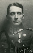 Lata 30., Warszawa, Polska.
Generał Julian Stachiewicz - szef Wojskowego Biura Historycznego. Od 1.08.1914 r. w Legionach, w 1917 w roli dowódcy 1 PP Legionów. Bliski współpracownik Józefa Piłsudskiego, wybitny historyk wojskowości. 
Fot. NN, udostępnił Mieczysław Stachiewicz, zbiory Ośrodka KARTA