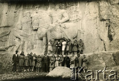 1946, Iran.
Wycieczka uczennic polskiego gimnazjum po maturze.
Fot. NN, udostępniła Irena Godyń, zbiory Ośrodka KARTA