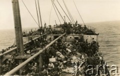 23-24.06.1940, brak miejsca.
Ewakuacja wojsk polskich z Francji do Wielkiej Brytanii
Fot. NN, udostępniła Irena Godyń, zbiory Ośrodka KARTA