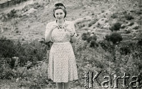 Ok. 1947, Ghazir, Liban.
Irena Juchniewicz podczas wakacji u siostry.
Fot. NN, udostępniła Irena Godyń, zbiory Ośrodka KARTA