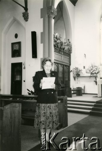 5.10.1996, Londyn - Ealing, Anglia, Wielka Brytania.
Irena Godyń w kościele pw. Najświętszej Maryi Panny Matki Kościoła.
Fot. NN, udostępniła Irena Godyń, zbiory Ośrodka KARTA