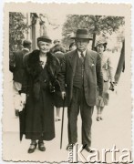 Ok.1930, prawdopodobnie Wilno, Polska.
Bronisław i Maria z Pilarów von Pilchau Żelscy.
Fot. NN, udostępnili Ewa i Stefan Petrusewiczowie, zbiory Ośrodka KARTA