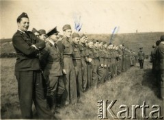 1940, Crawford, Szkocja, Wielka Brytania.
Obóz Polskich Sił Zbrojnych w Wielkiej Brytanii. Inspekcja oddziałów.
Fot. NN, udostępnili Stanisława i Józef Kaleta, zbiory Ośrodka KARTA