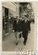 1932, Warszawa, Polska.
Mieczysław Bryl (z lewej) z kolegą.
Fot. NN, udostępniła Tuliola Tybulewicz, zbiory Ośrodka KARTA