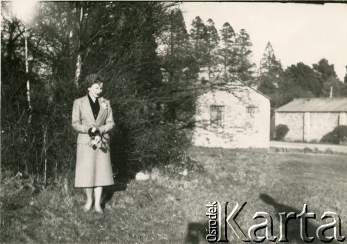 1956, Stowell Park, Anglia, Wielka Brytania.
Czesława Rachel, potem Grzybowska.
Fot. NN, udostępnili Czesława i Ryszard Grzybowscy, zbiory Ośrodka KARTA