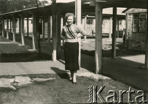 Lata 50., Stowell Park, Anglia, Wielka Brytania.
Czesława Rachel, potem Grzybowska.
Fot. NN, udostępnili Czesława i Ryszard Grzybowscy, zbiory Ośrodka KARTA