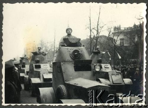 15.09.1937, Bydgoszcz, Polska.
Defilada na zakończenie Manewrów Pomorskich.
Fot. NN, kolekcja Jana Gozdawy-Gołębiowskiego, zbiory Ośrodka KARTA