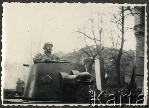 15.09.1937, Bydgoszcz, Polska.
Defilada na zakończenie Manewrów Pomorskich.
Fot. NN, kolekcja Jana Gozdawy-Gołębiowskiego, zbiory Ośrodka KARTA