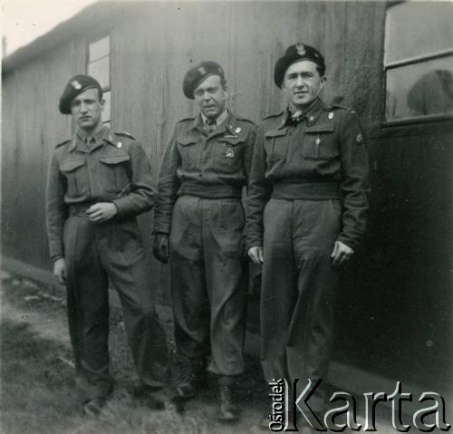 1947, Hartford Bridge, Anglia, Wielka Brytania.
Żołnierze 4 Pułku Pancernego 